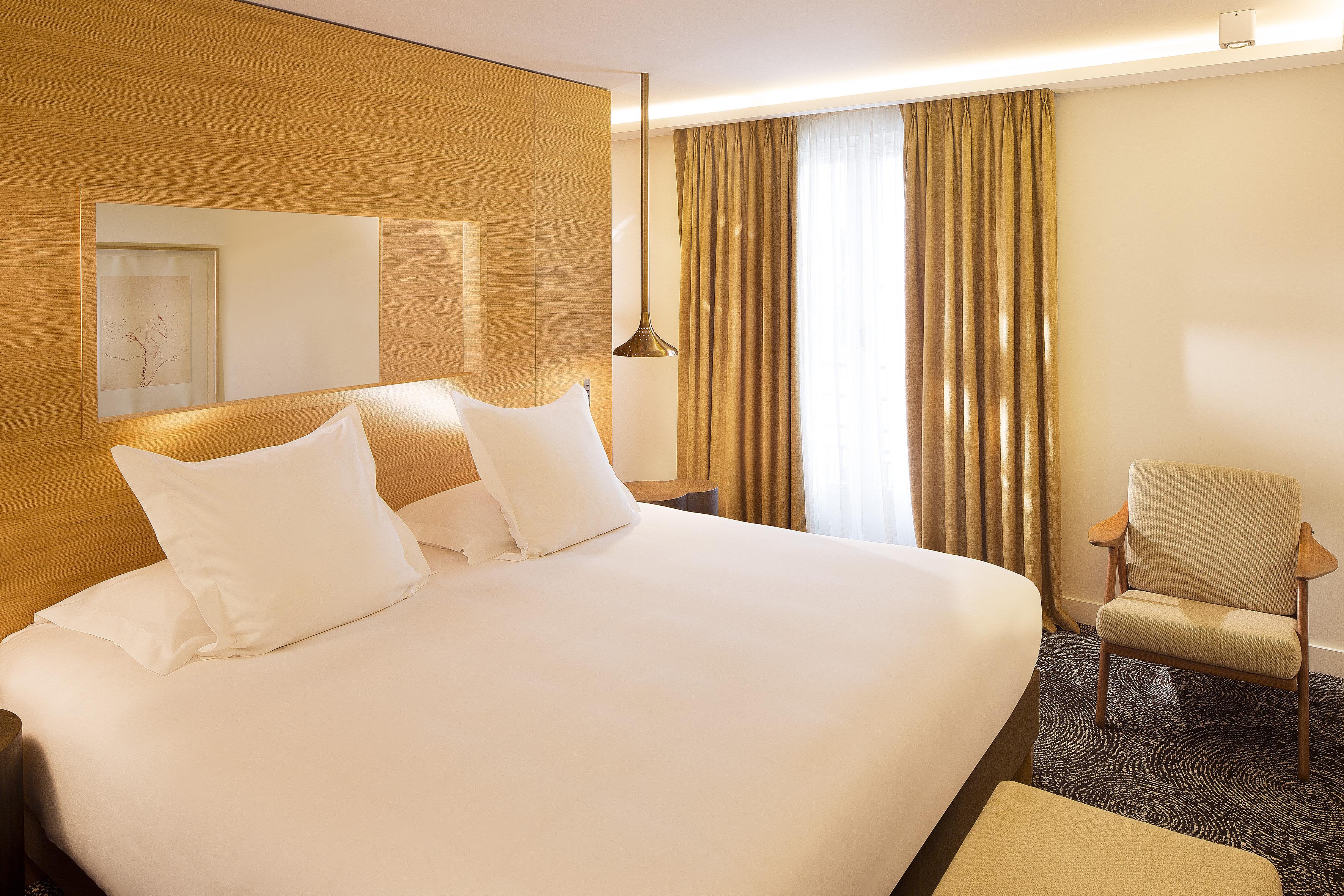 Hotel Marignan Champs-Elysees Paris Exterior foto