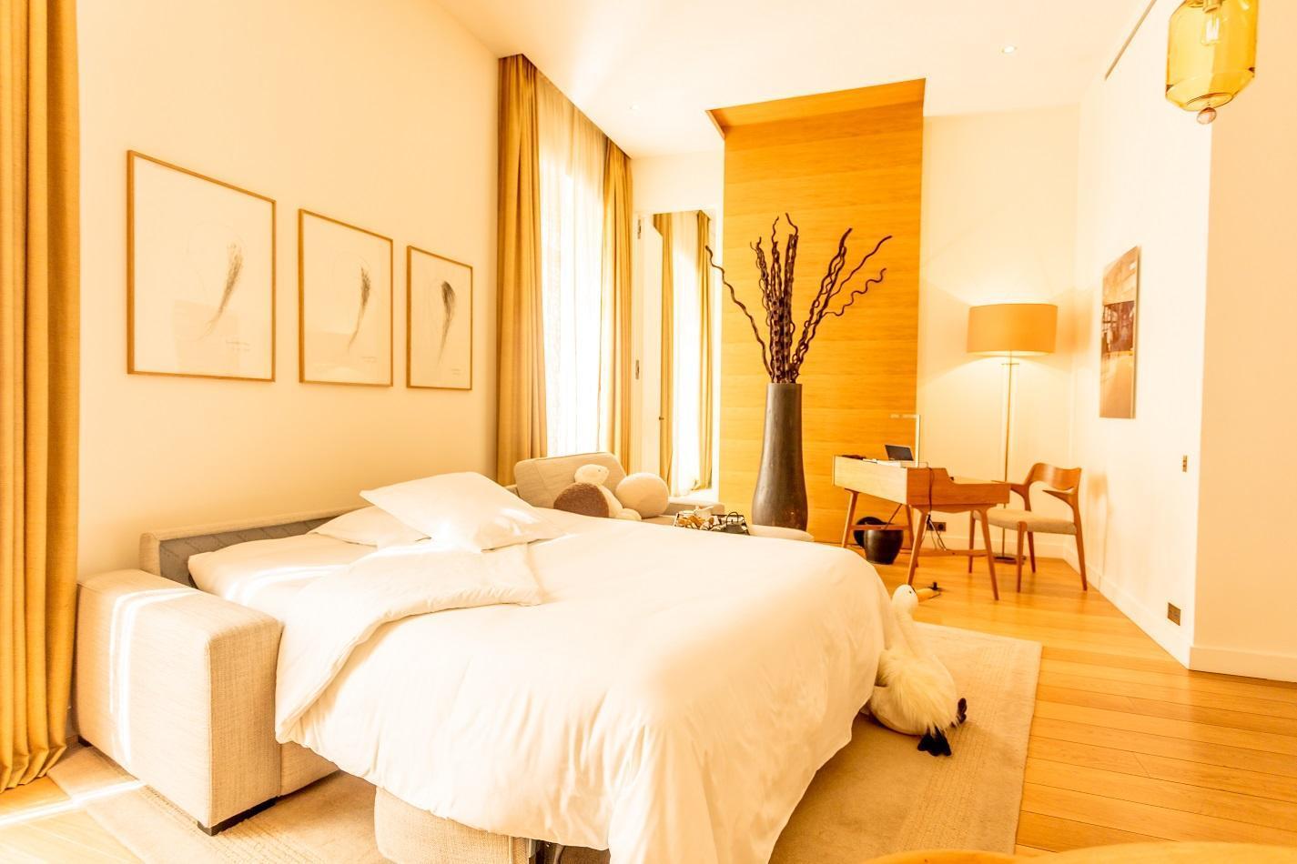 Hotel Marignan Champs-Elysees Paris Exterior foto